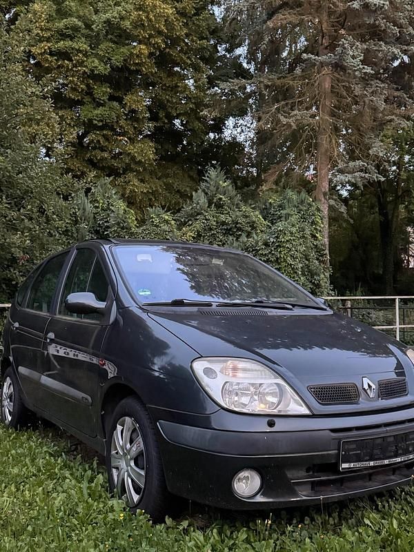 Grau Gebraucht 2002 Renault Scénic Van / Kleinbus | 700 € (Superpreis) - Bild 1/4