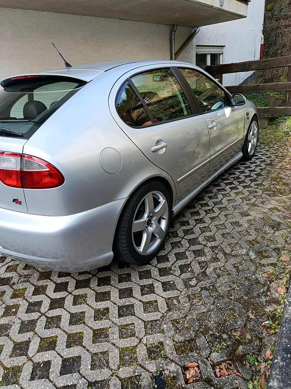 Gebraucht Seat Leon FR 150 PS (110 kW) 2003 Silber Kleinwagen