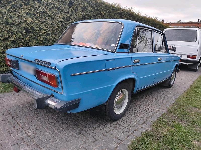 Second-hand Lada 2106 71 CP (52 kW) 1991 Albastru Berlinǎ