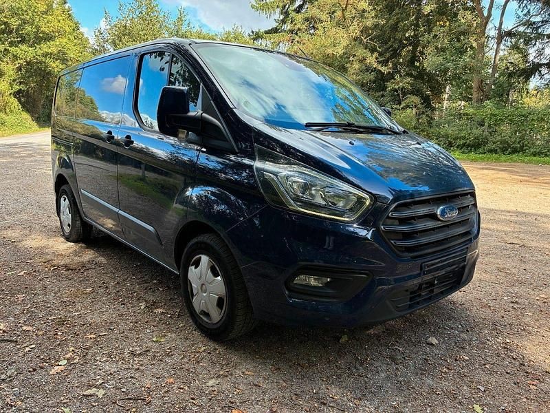 Gebraucht Ford Transit Custom 105 PS (77 kW) 2018 Blau Kombi