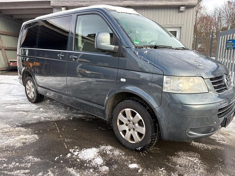 Gebraucht VW T5 102 PS (75 kW) 2007 Grün Van
