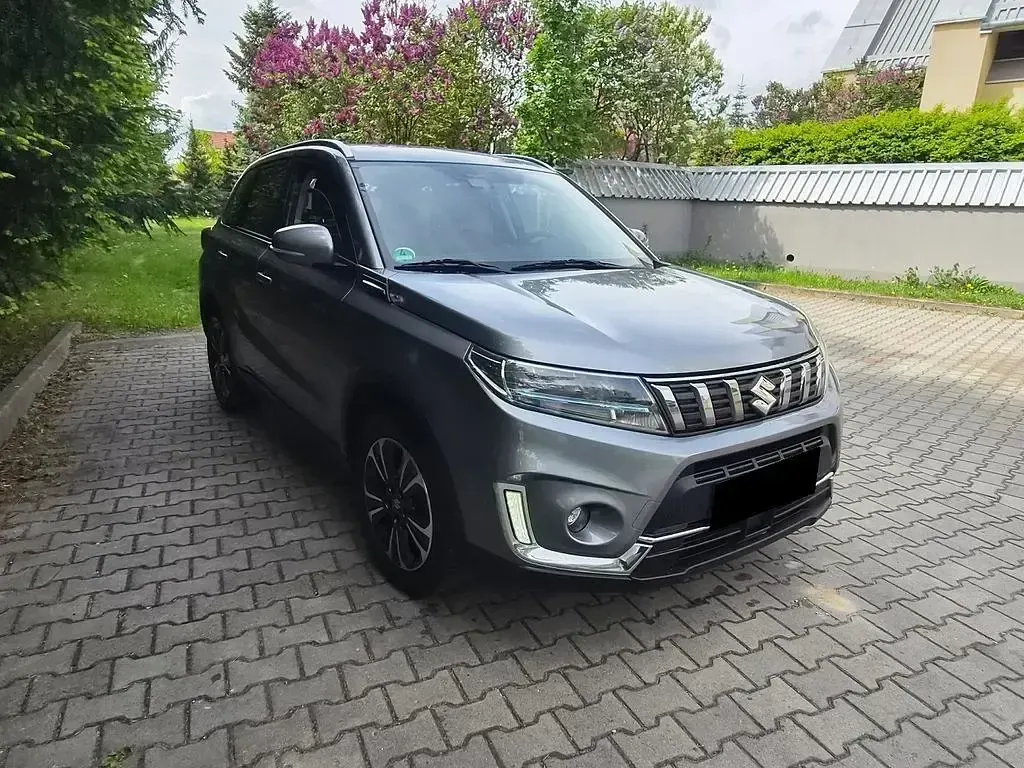 Gebraucht Suzuki Vitara Comfort+ 129 PS (94 kW) 2021 Grau SUV