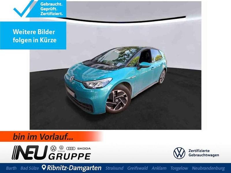 Grün Gebraucht 2022 VW ID.3 Pro Performance Kleinwagen | 24.679 € (Fairer Preis) - Bild 1/4