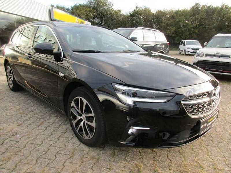 Gebraucht Opel Insignia Edition 122 PS (89 kW) 2022 Schwarz Kombi