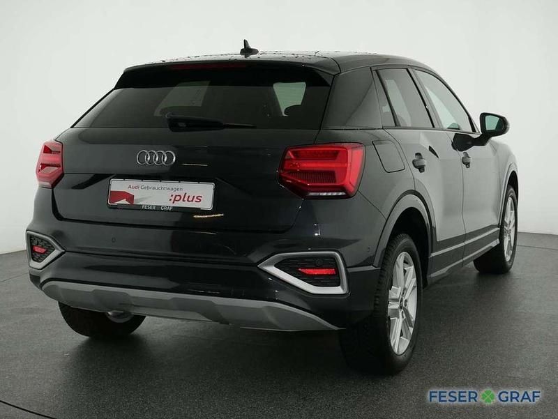 Gebraucht Audi Q2 Ambiente 150 PS (110 kW) 2023 Manhattangrau metallic SUV