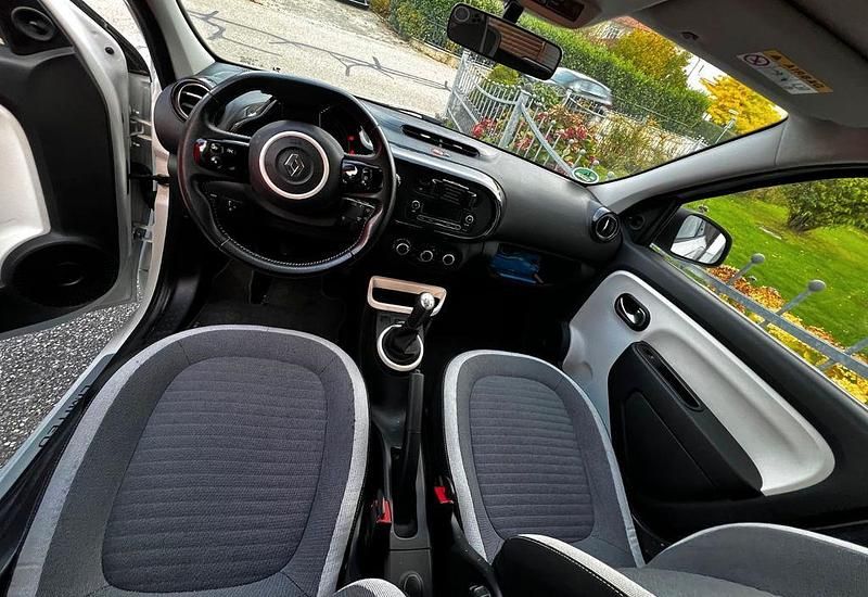 Gebraucht Renault Twingo LIMITED 69 PS (50 kW) 2017 Weiß Kleinwagen