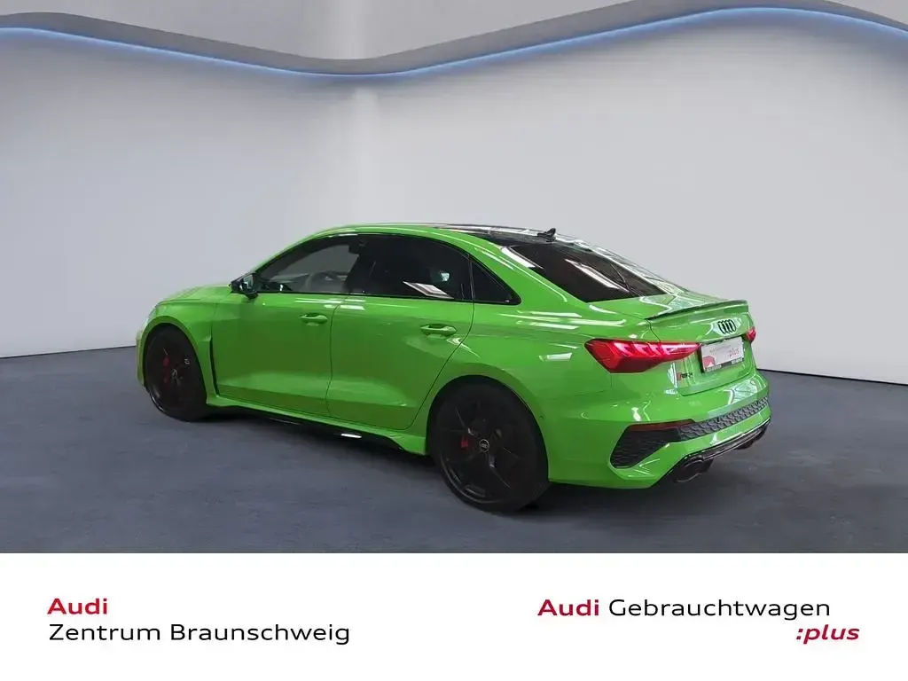 Gebraucht Audi RS3 Premium 400 PS (294 kW) 2023 Kyalamigrün Limousine