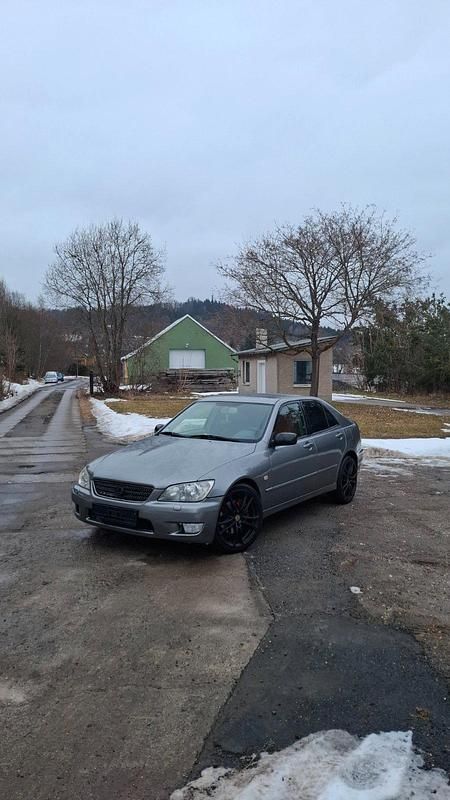 Gebraucht Lexus IS200 155 PS (114 kW) 2004 Grau Limousine