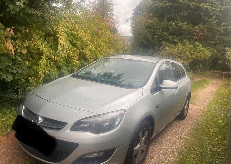 Gebraucht Opel Astra 110 PS (80 kW) 2015 Silber Kombi