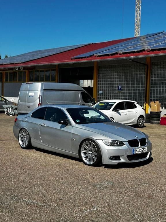 Gebraucht BMW 320 Cabriolet 170 PS (125 kW) 2008 Silber Cabrio
