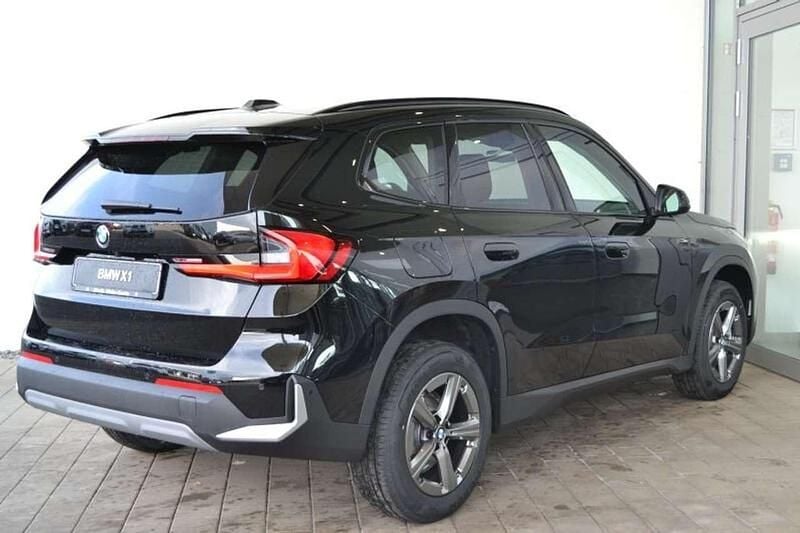 Neu BMW X1 156 PS (114 kW) 2026 Schwarz uni SUV