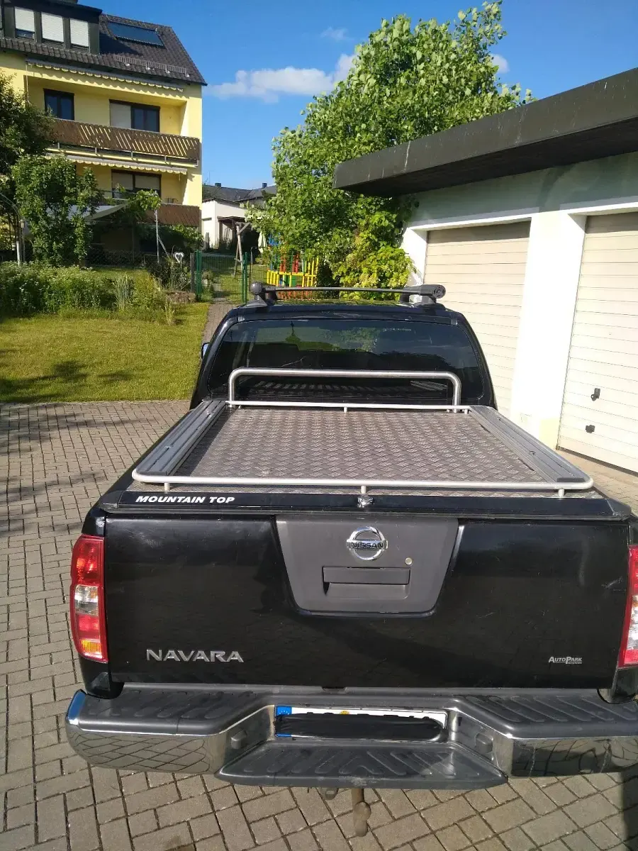 Gebraucht Nissan Navara 190 PS (139 kW) 2012 Schwarz Pickup