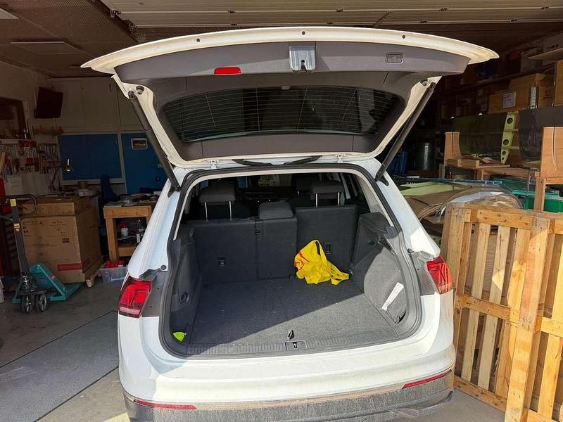 Gebraucht VW Tiguan Basis 150 PS (110 kW) 2022 SUV