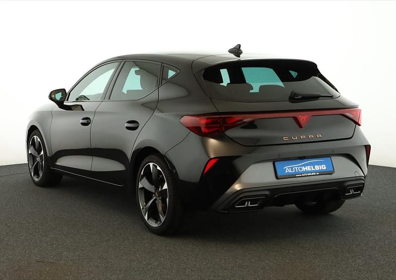Gebraucht Cupra Leon 150 PS (110 kW) 2025 Mitternachtsschwarz metallic SUV