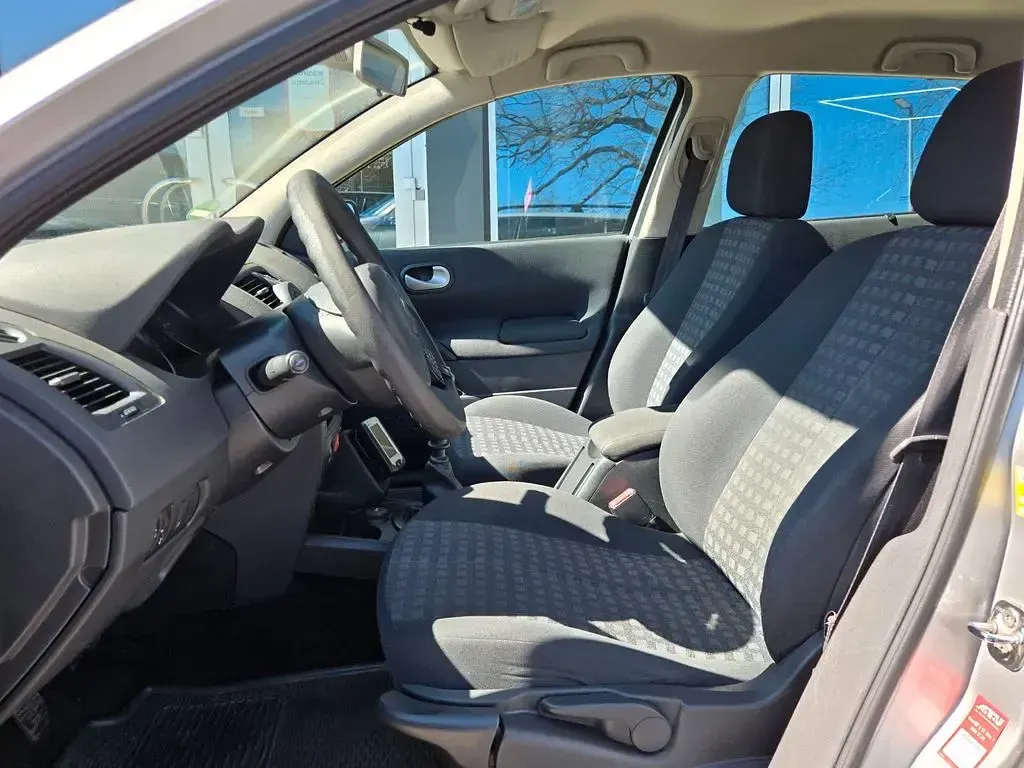 Używany Renault Mégane Avantage 103 KM (75 kW) 2008 Szary Sedan/Limuzyna