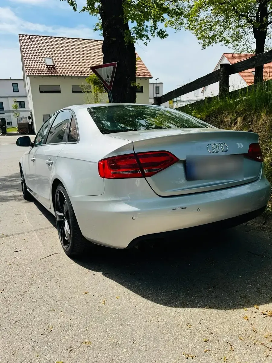 Gebraucht Audi A4 160 PS (117 kW) 2008 Silber Limousine