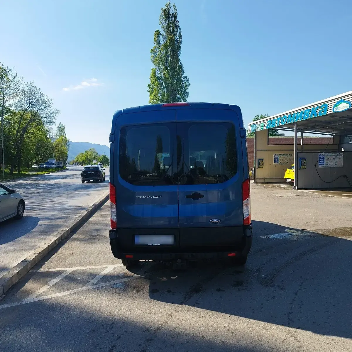 Usata Ford Transit 150 CV (110 kW) 2024 Blu Monovolume