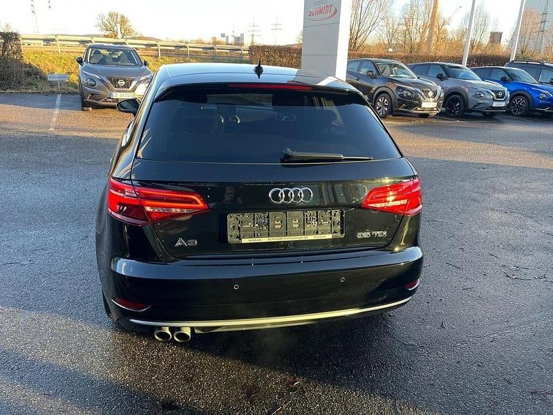 Gebraucht Audi A3 Sport 150 PS (110 kW) 2020 Mythosschwarz metallic Limousine