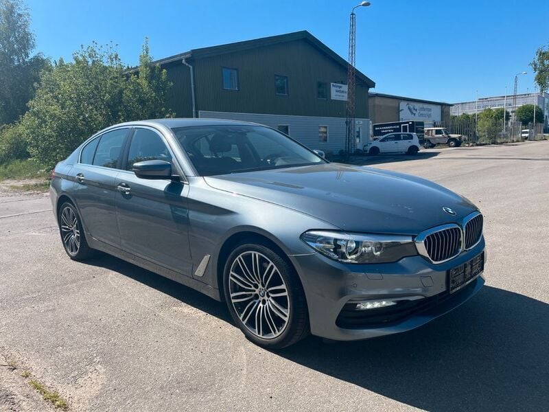 Gebraucht BMW 530 265 PS (194 kW) 2017 Blau Limousine