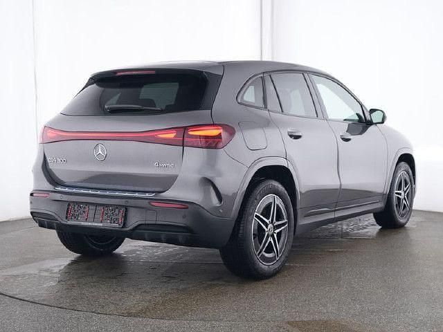 Grau Gebraucht 2024 Mercedes EQA300 AMG SUV | 37.930 € (Fairer Preis) - Bild 1/4