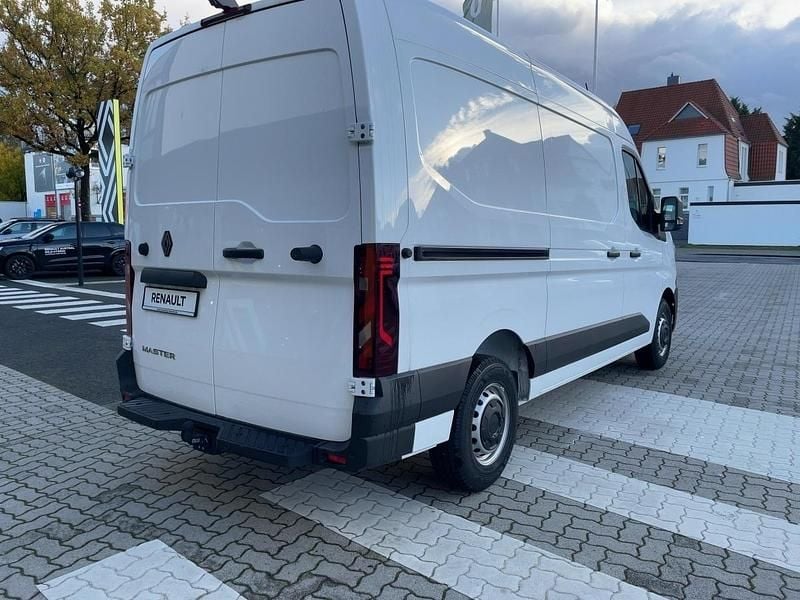 Gebraucht Renault Master 131 PS (96 kW) 2024 Othercolor Van