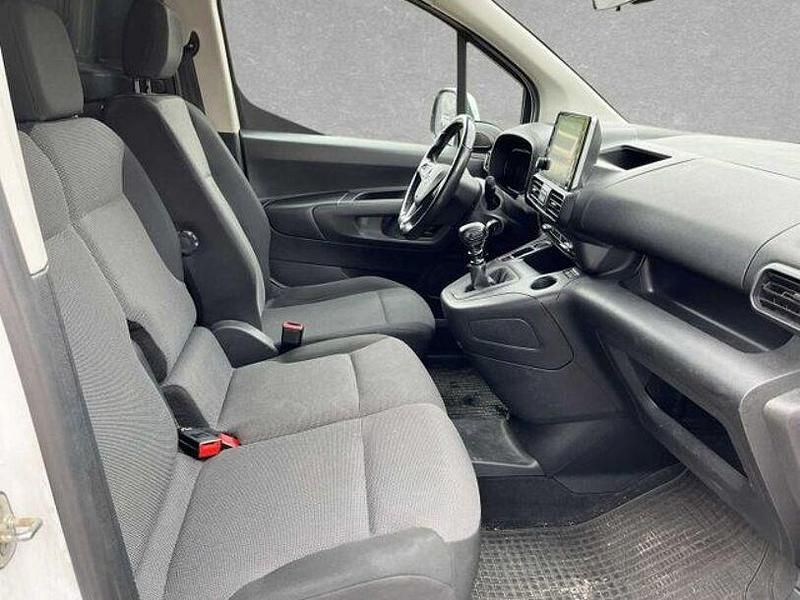 Gebraucht Opel Combo 131 PS (96 kW) 2021 Weiß Van / Kleinbus