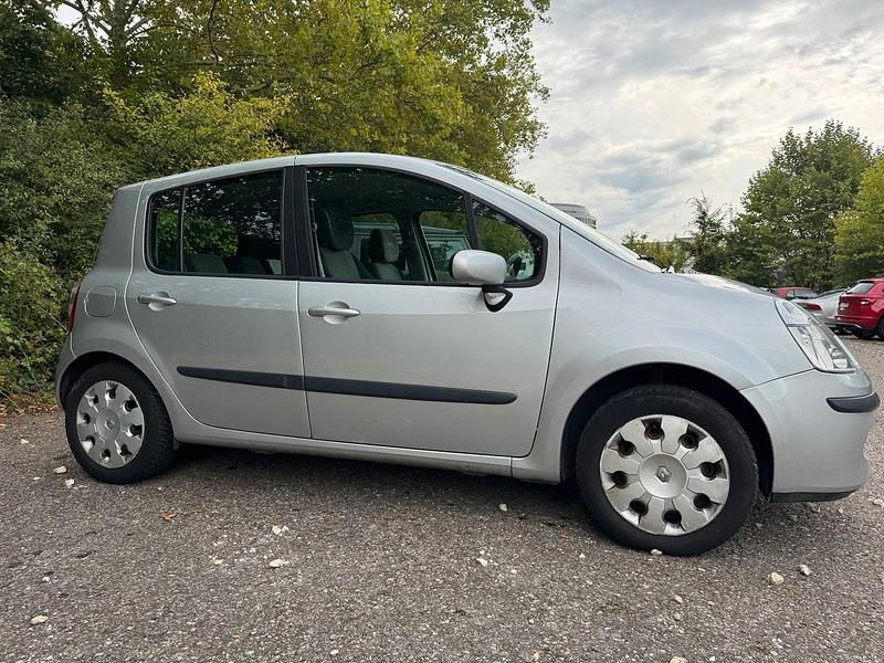 Gebraucht Renault Modus 75 PS (55 kW) 2006 Grau Van / Kleinbus