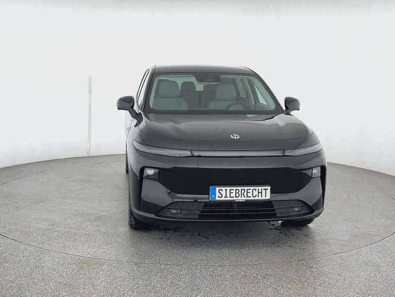 Neu Leapmotor B10 160 kW (218 PS) 2025 Schwarz SUV