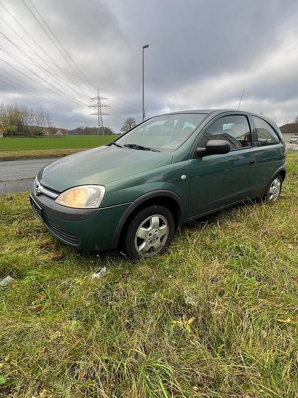 Grün Gebraucht 2003 Opel Corsa Kleinwagen | 1.200 € (Etwas zu teuer) - Bild 1/4