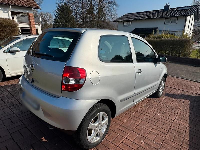 Gebraucht VW Fox 54 PS (39 kW) 2007 Silber Kleinwagen