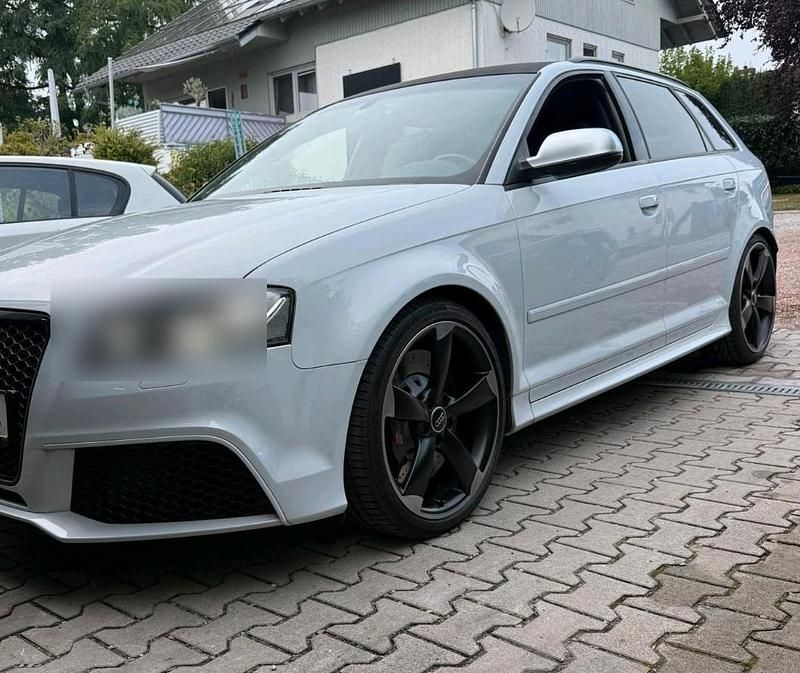 Grau Gebraucht 2012 Audi RS3 Limousine | 25.999 € (Guter Preis) - Bild 1/4