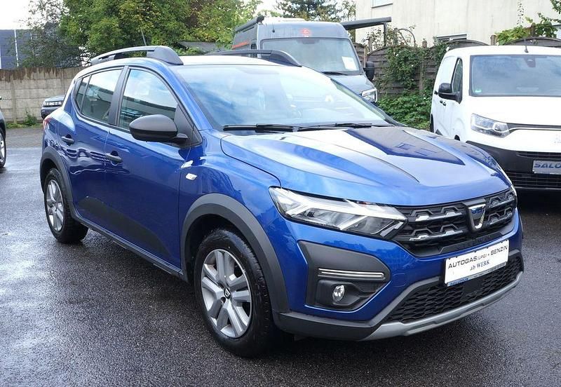 Ironblaumetallic Gebraucht 2021 Dacia Sandero Comfort Kleinwagen | 13.480 € (Fairer Preis) - Bild 1/4