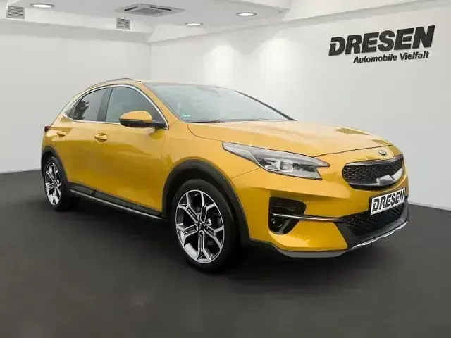 Gebraucht Kia XCeed Xdition 160 PS (117 kW) 2021 Yqm) quantumgelb met. (gelb SUV