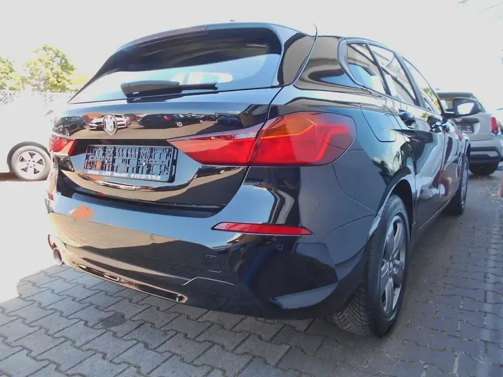 Gebraucht BMW 116 109 PS (80 kW) 2023 Schwarz Kleinwagen