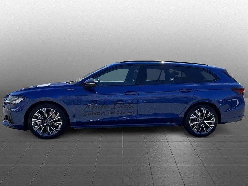 Gebraucht Skoda Superb SportLine 193 PS (141 kW) 2026 Atlantikblau metallic Kombi