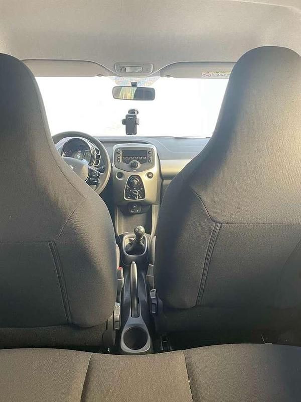 Gebraucht Peugeot 108 Active 69 PS (50 kW) 2015 Weiß Limousine