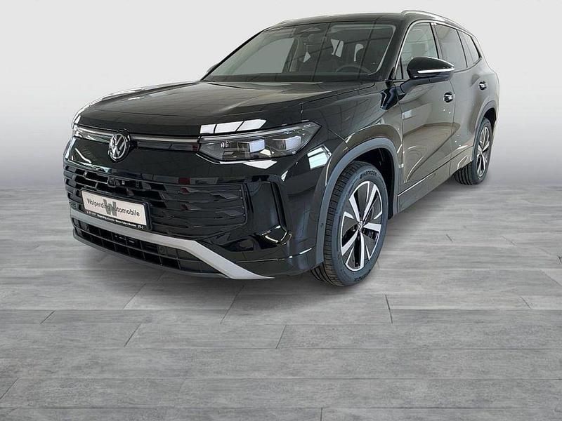 Neu VW Tayron Life 150 PS (110 kW) 2025 Grenadillschwarz, metallic SUV