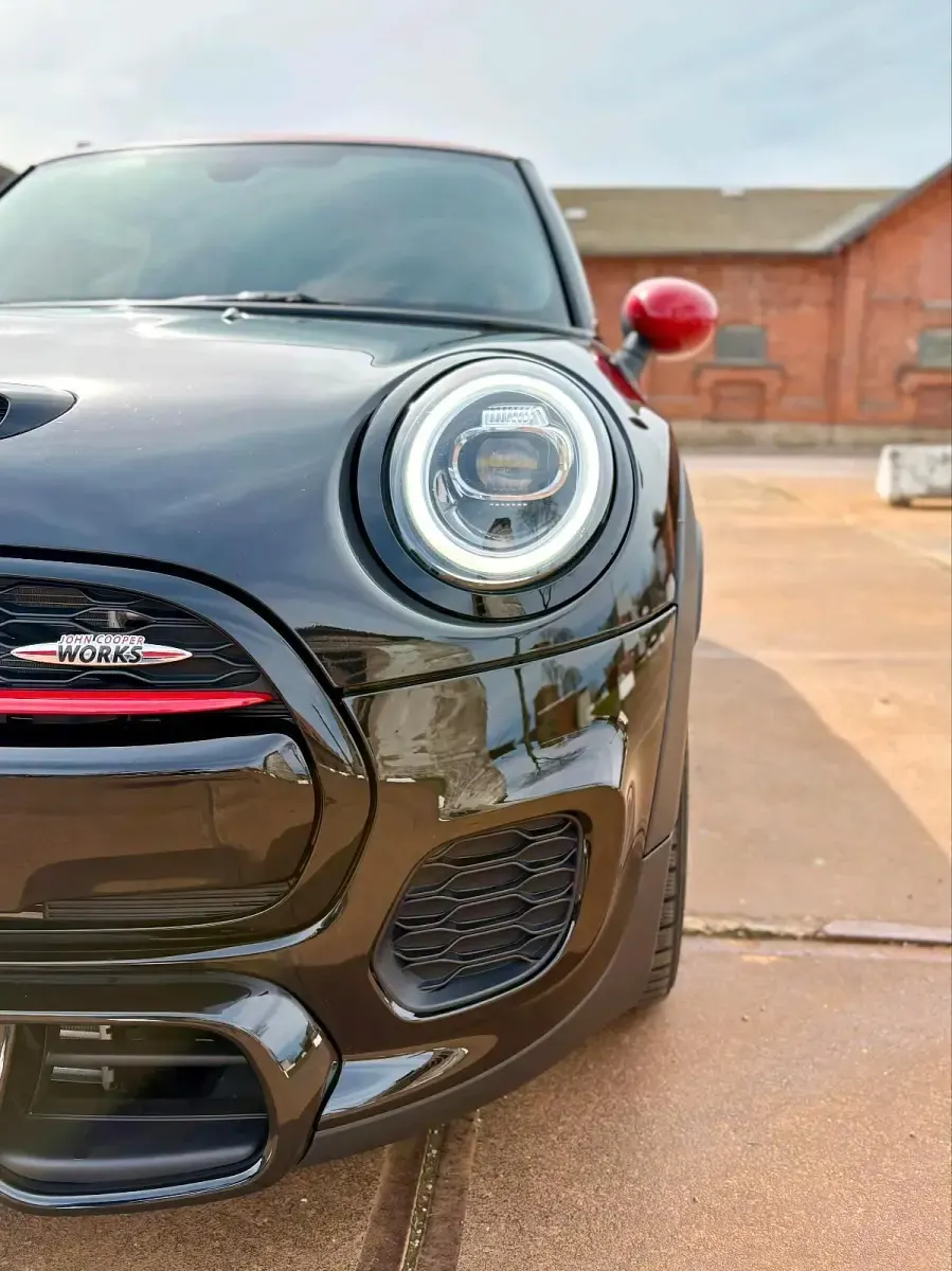 Gebraucht Mini John Cooper Works 231 PS (169 kW) 2018 Schwarz Kleinwagen