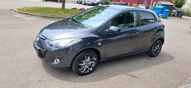 Grau Gebraucht 2013 Mazda 2 Kleinwagen | 4.600 € (Fairer Preis) - Bild 1/4