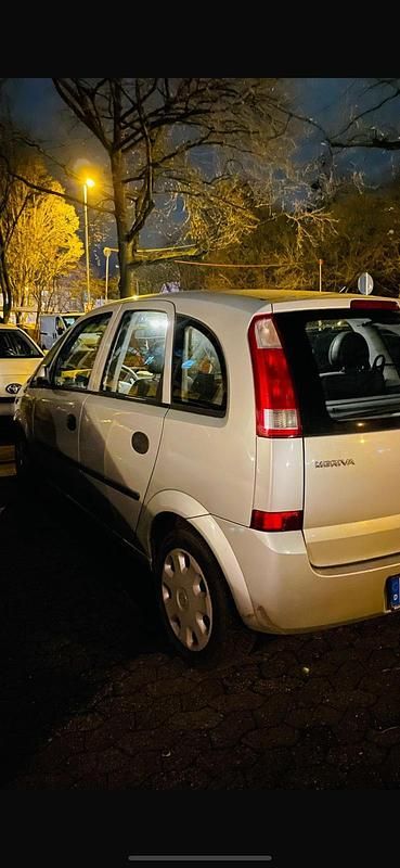 Gebraucht Opel Meriva 90 PS (66 kW) 2005 Silber Van / Kleinbus