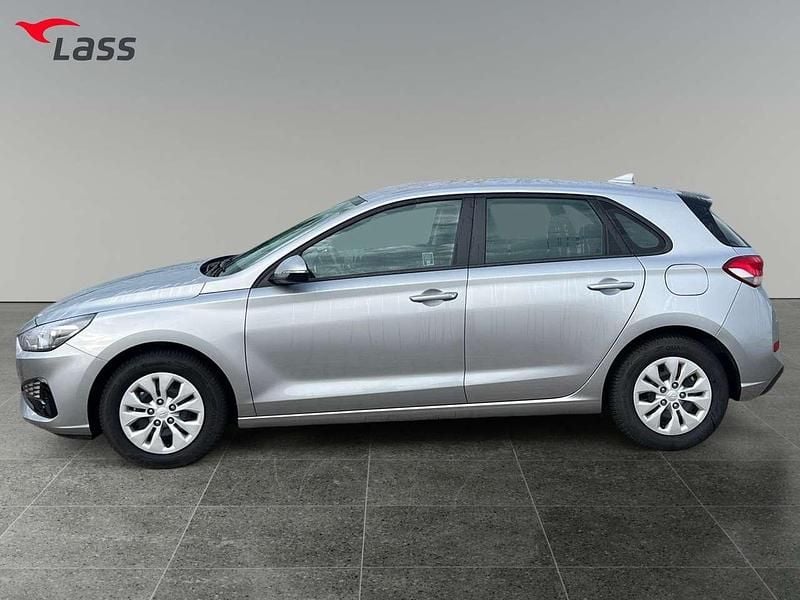 Gebraucht Hyundai i30 Select 120 PS (88 kW) 2024 Silber Limousine