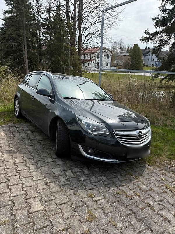 Gebraucht Opel Insignia 163 PS (119 kW) 2014 Schwarz Kombi