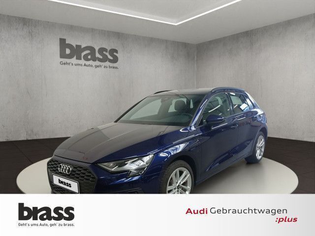 Blau Gebraucht 2022 Audi A3 Sportback e-tron Basis Limousine | 24.800 € (Etwas zu teuer) - Bild 1/4