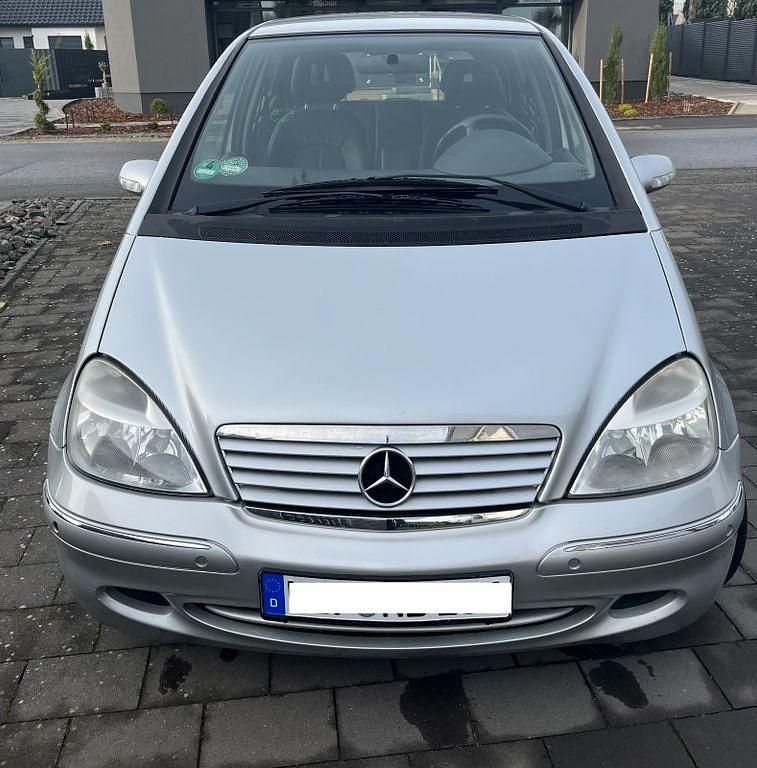 Grau Gebraucht 2003 Mercedes A170 Elegance Van / Kleinbus | 700 € (Superpreis) - Bild 1/4