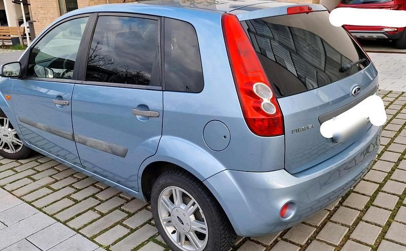 Gebraucht Ford Fiesta 2007 Grau Kleinwagen