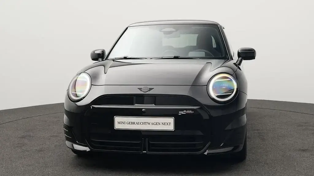 Gebraucht Mini Cooper 135 kW (184 PS) 2024 Schwarz Kleinwagen
