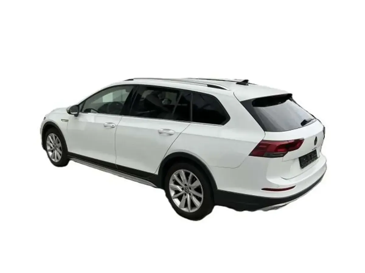 Gebraucht VW Golf VIII 200 PS (147 kW) 2024 Pure white Kombi