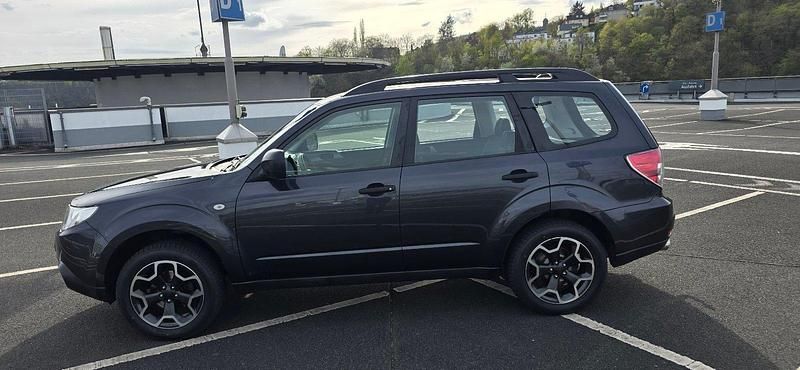 Second-hand Subaru Forester 150 CP (110 kW) 2012 Negru SUV