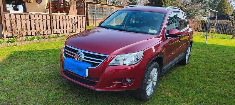 Gebraucht VW Tiguan Team 150 PS (110 kW) 2011 Rot SUV