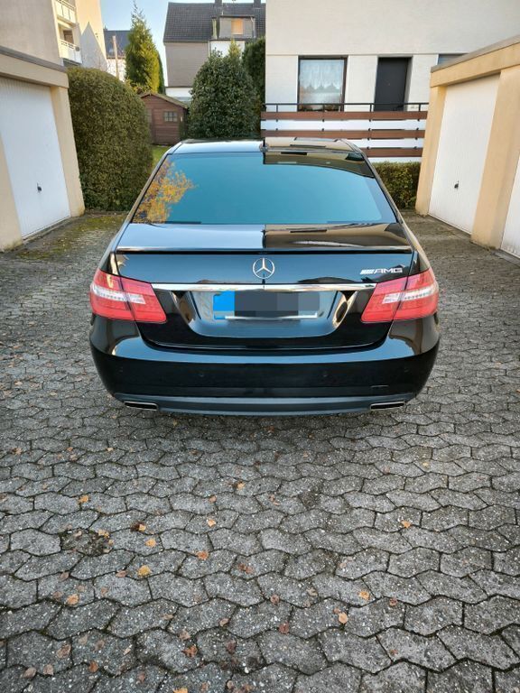Gebraucht Mercedes E350 Avantgarde 292 PS (214 kW) 2009 Schwarz Limousine